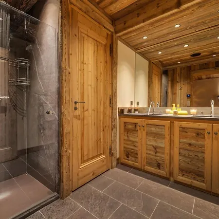 Nyaraló Luxury Chalet Anton With Pool Sankt Anton am Arlberg